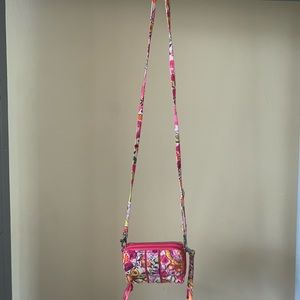 Women’s Vera Bradley cross body purse